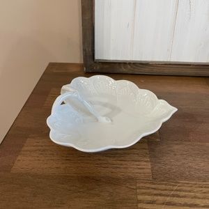 Limoges France Delicate Porcelain Vintage Leaf Trinket Dish with Handle EUC
